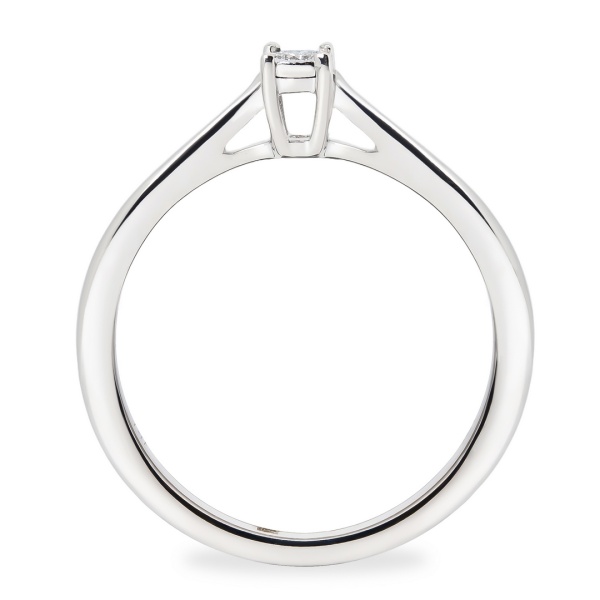 Кольцо из белого золота с бриллиантом