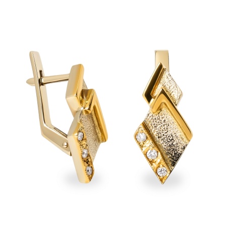 Серьги из желтого золота с бриллиантами